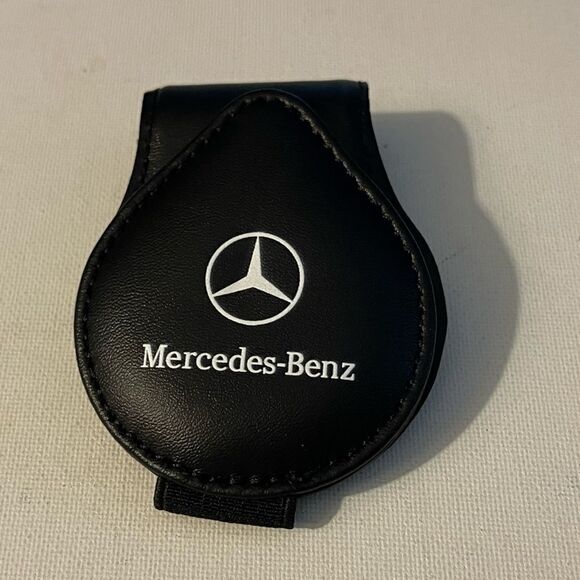 Mercedes Sunglass Holder for Car with Logo Black Leather NWT - Picture 9 of 10